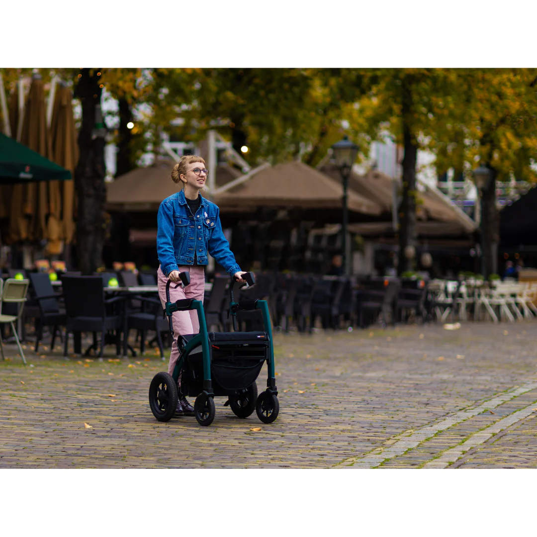 Rollz Motion Performance All-Terrain 2-In-1 Rollator Transport Chair - Image 5