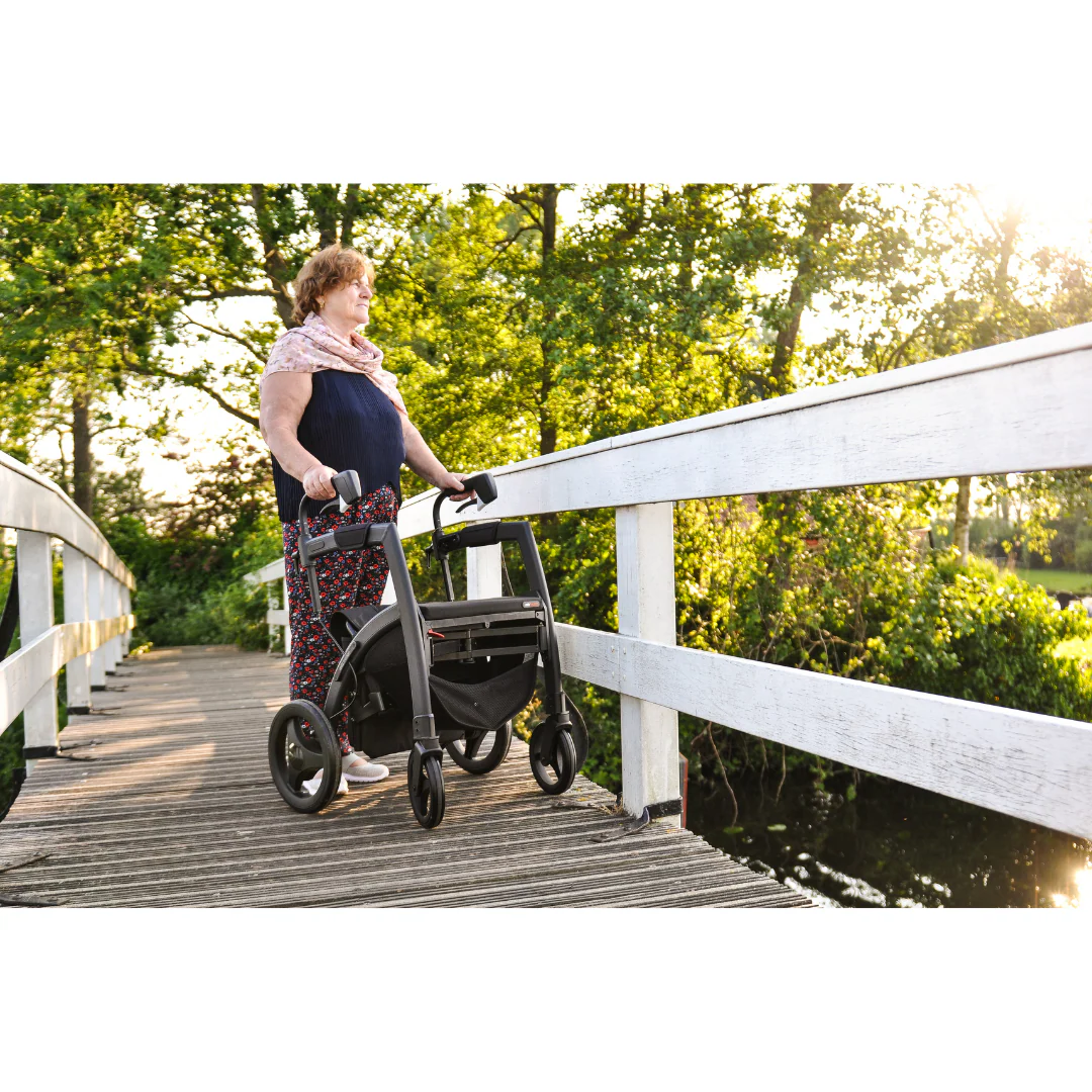 Rollz Motion Rhythm 2-in-1 Parkinson Rollator Transport Chair with 1 Laser Cue - Image 3